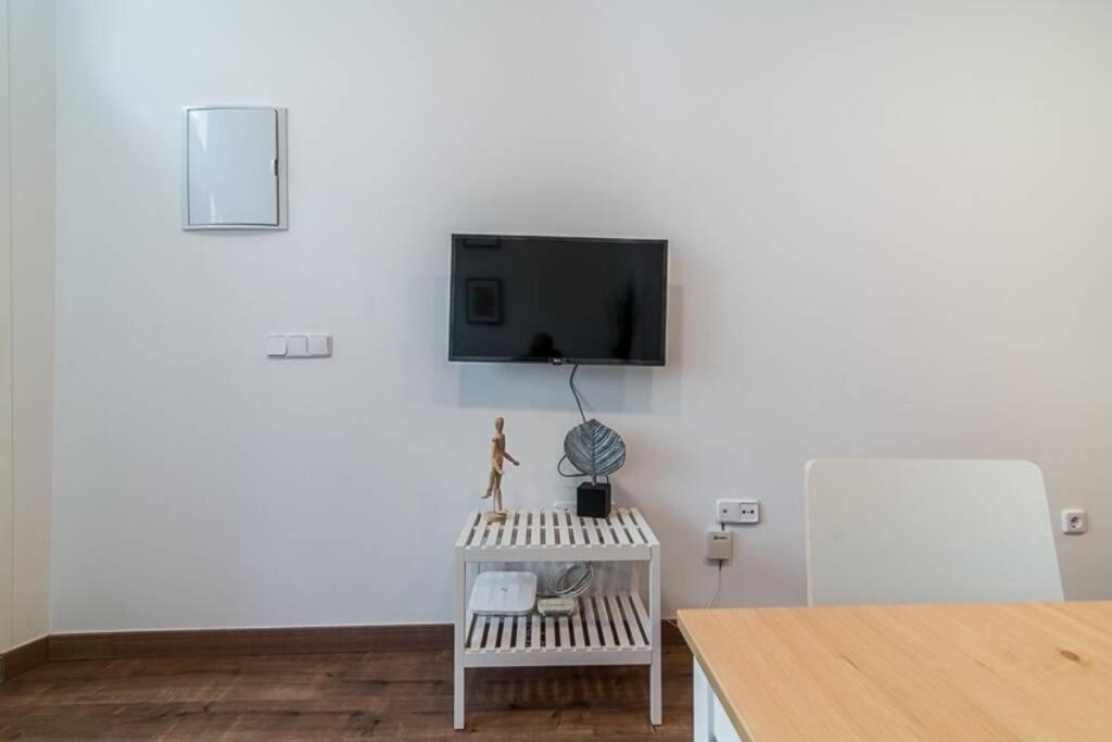 #15Pin-2 Apartamento De Un Dormitorio Plaza Castilla Мадрид Екстериор снимка