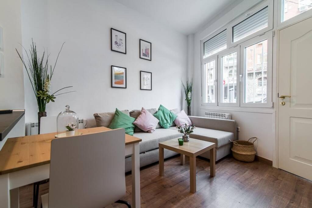 #15Pin-2 Apartamento De Un Dormitorio Plaza Castilla Мадрид Екстериор снимка